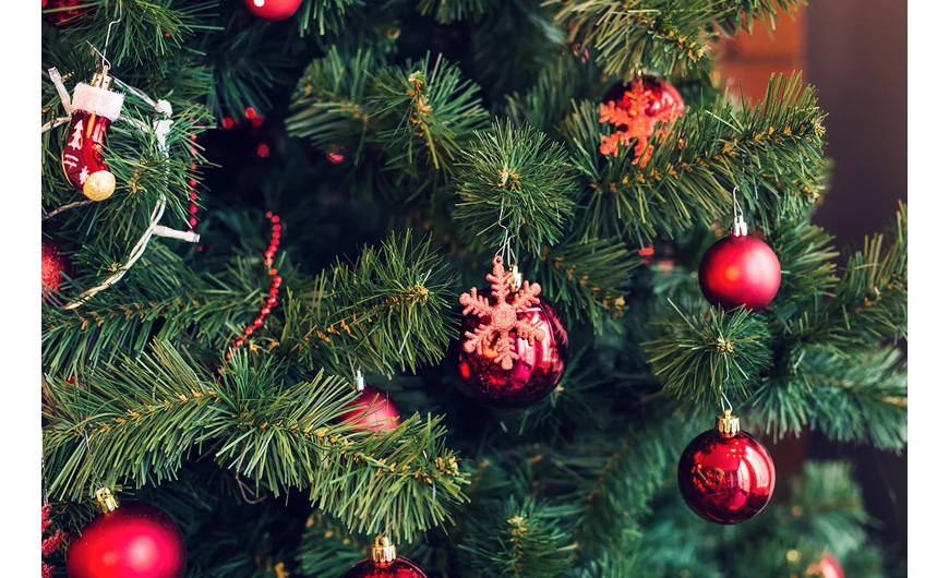 Fenyőillat műfenyő mellett 