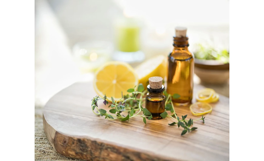 Hogyan tárold helyesen az illóolajokat, CO₂ kivonatokat és hidegen sajtolt olajokat?